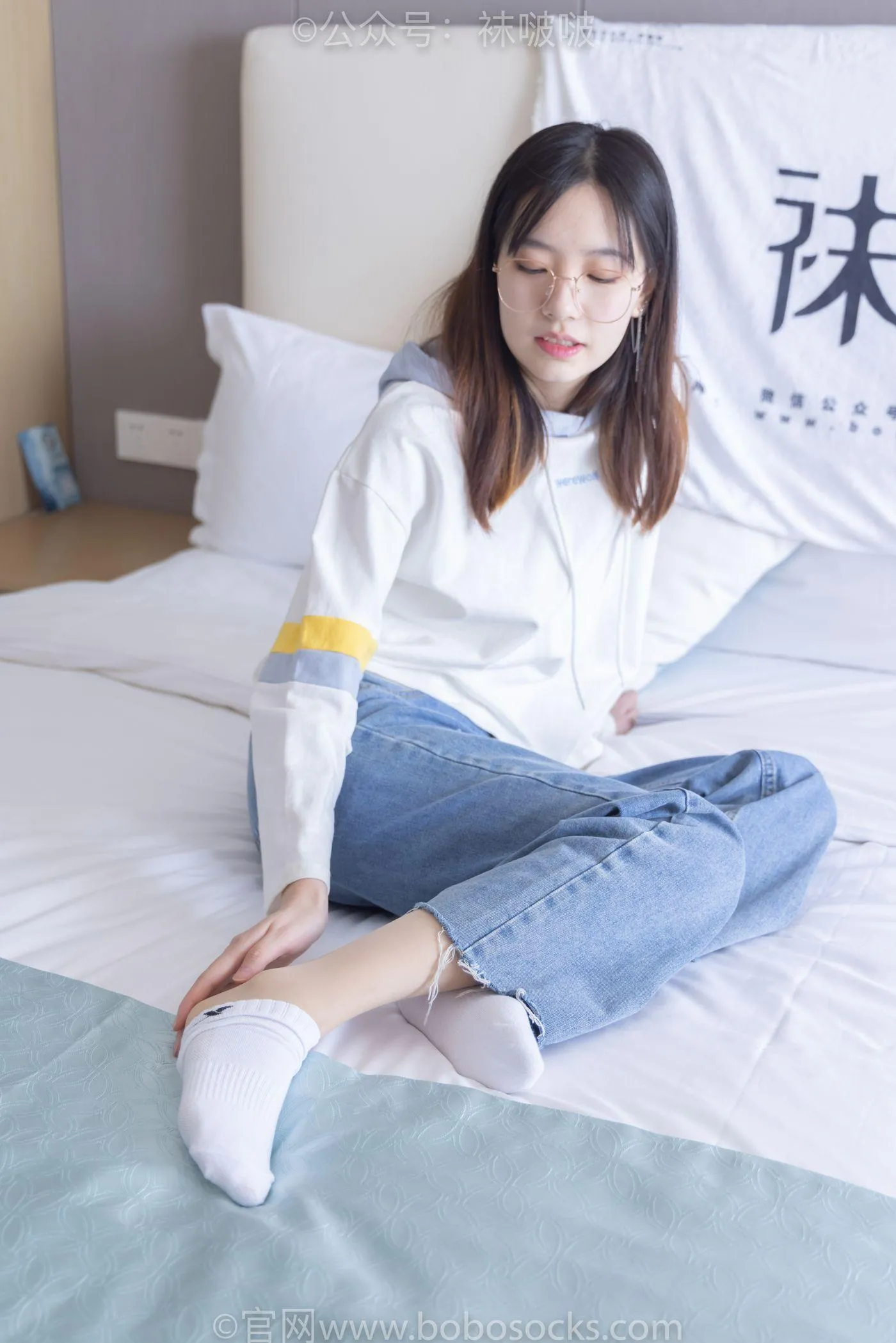 [BoBoSocks袜啵啵]NO.080 小甜豆-帆布鞋、白棉袜、肉丝（花絮版） [140P]插图8